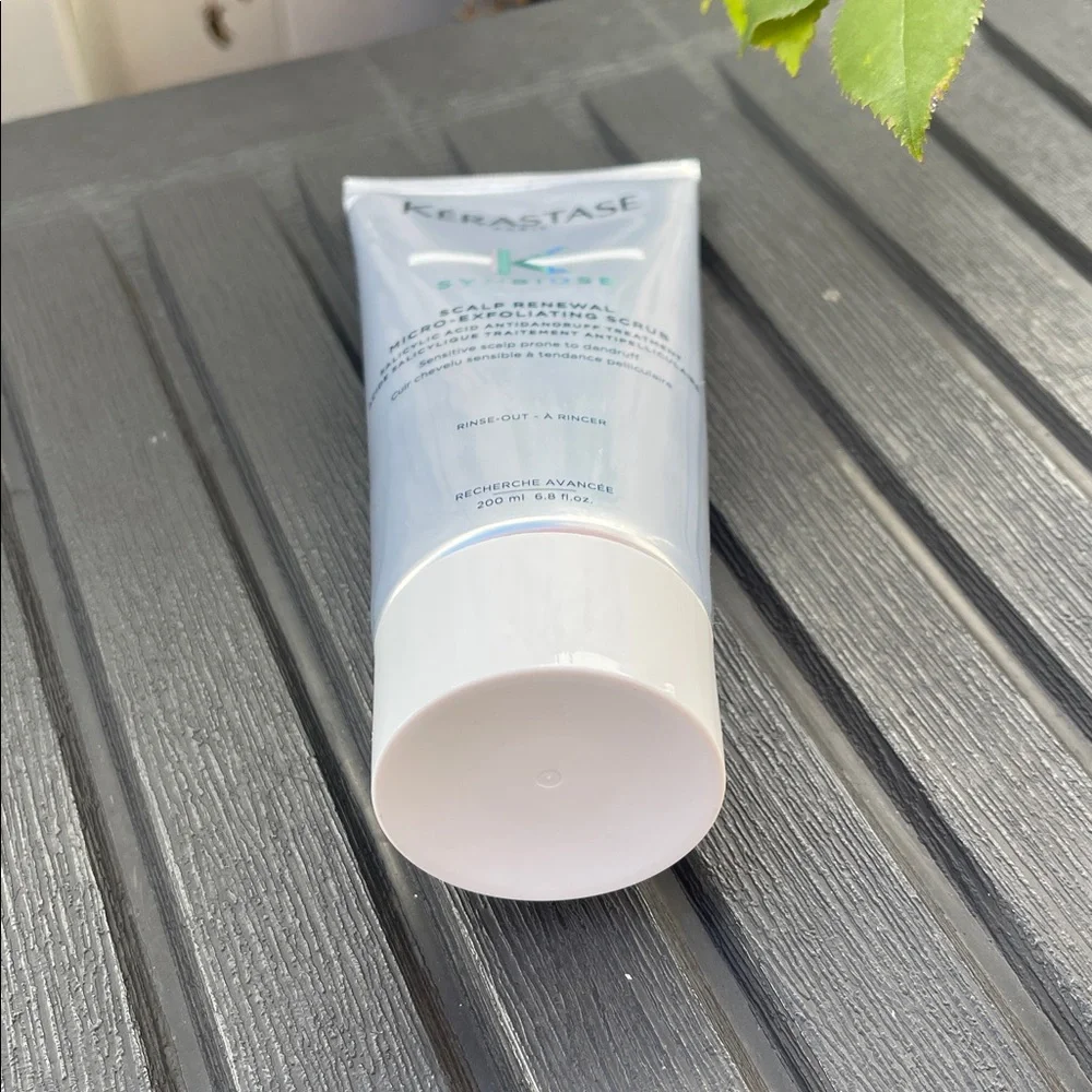 Kerastase - Symbiose Scalp Renewal Micro Exfoliating Scrub